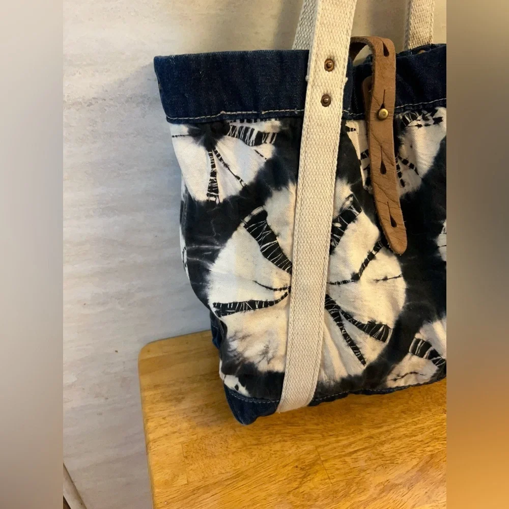 Hyena indigo tie-dye (shibori) pattern on canvas leather strap closure